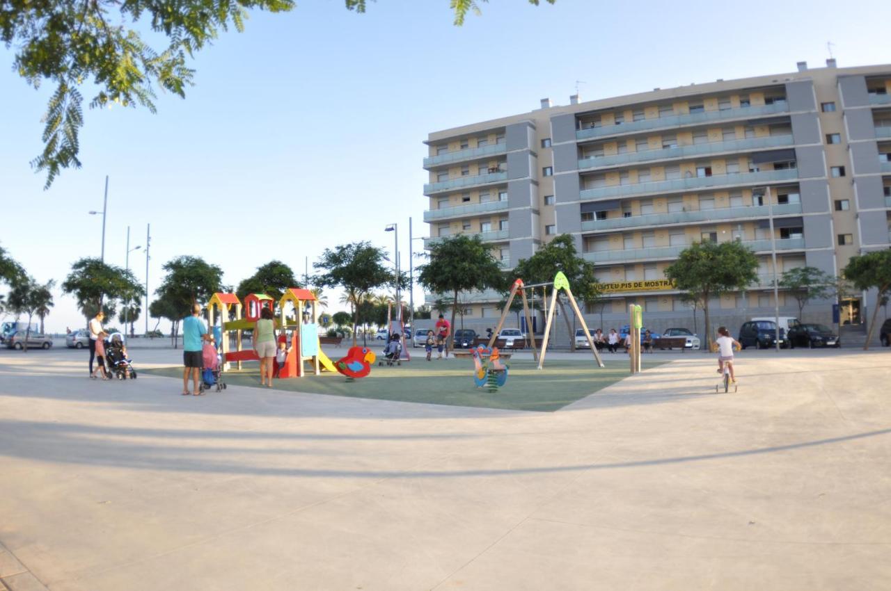 Badalona Beach Apartment Екстериор снимка