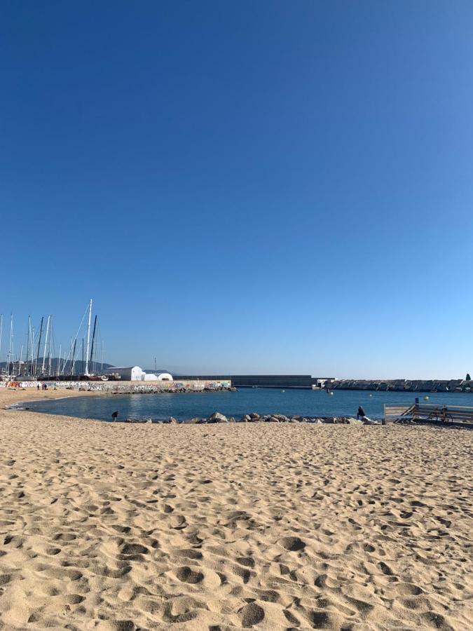 Badalona Beach Apartment Екстериор снимка